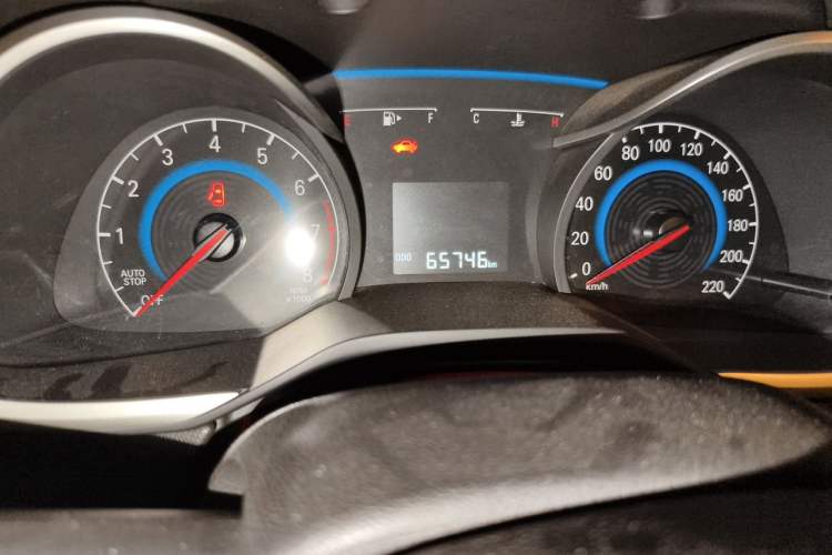 Used Chevrolet Cavalier 2019 320 Manual Xinyue Edition Odometer Close Up