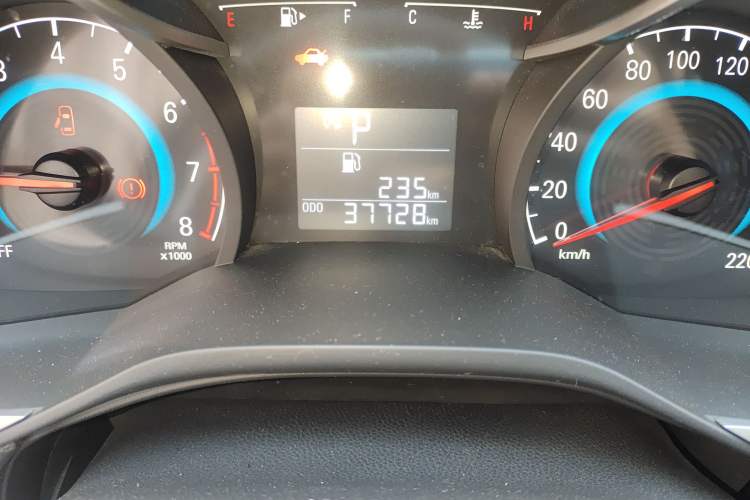 Used Chevrolet Cavalier 2019 320 Automatic Enjoyment with Sunroof Odometer Close Up