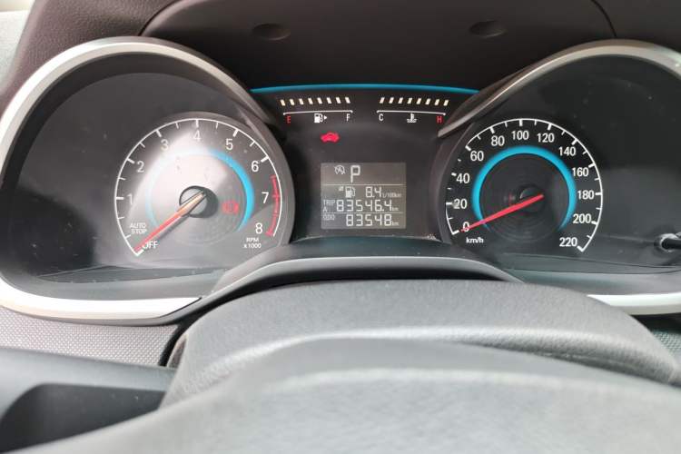 Used Chevrolet Cavalier 2019 320 Automatic Enjoyment with Sunroof Odometer Close Up
