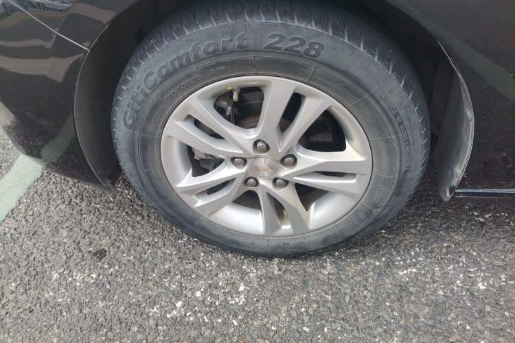 Used Chevrolet Cavalier 2019 325T Dual-Clutch Xinyue Edition Right Front Wheel Hub