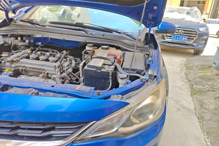 Used Chevrolet Cavalier 2019 320 Automatic Xinyue Edition Engine Bay Left