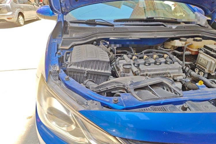 Used Chevrolet Cavalier 2019 320 Automatic Xinyue Edition Engine Bay Right