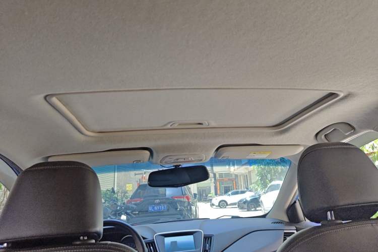 Used Chevrolet Cavalier 2019 320 Automatic Xinyue Edition Headliner