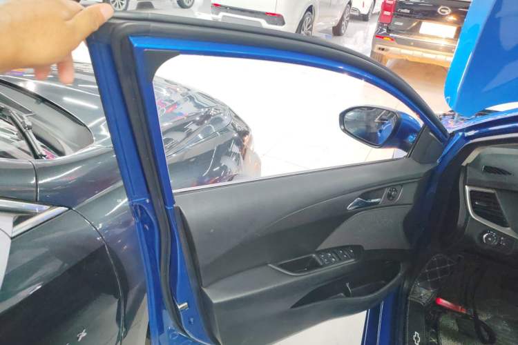 Used Chevrolet Cavalier 2019 320 Automatic Xinyue Edition Left Front Door Interior