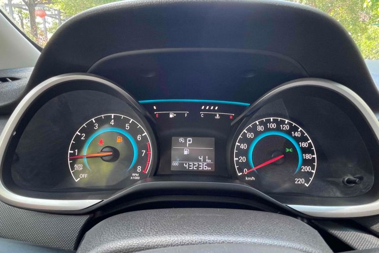 Used Chevrolet Cavalier 2019 320 Automatic Enjoyment with Sunroof Odometer Close Up