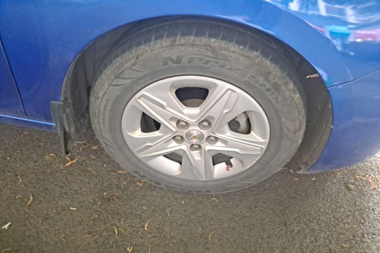 Used Chevrolet Cavalier 2019 320 Manual Enjoyment Edition Right Front Wheel Hub
