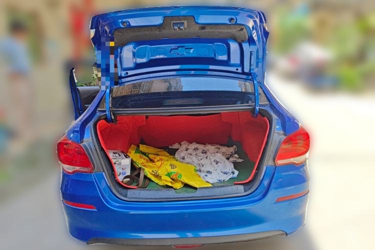 Used Chevrolet Cavalier 2019 320 Automatic Xinyue Edition Trunk