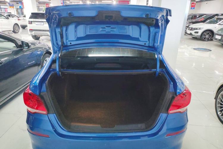 Used Chevrolet Cavalier 2019 320 Automatic Xinyue Edition Trunk
