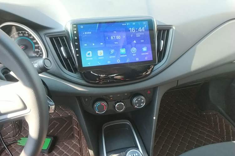 Used Chevrolet Cavalier 2019 320 Manual Enjoyment Edition Audio And AC Panel