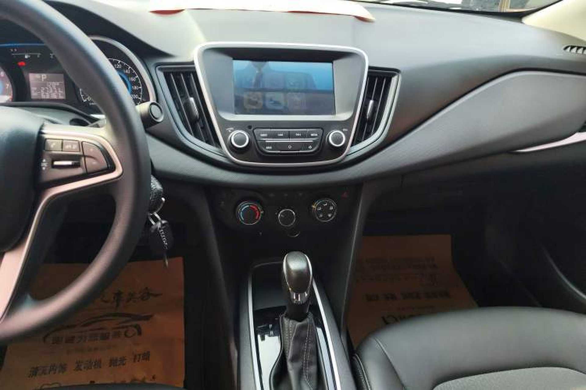 Used Chevrolet Cavalier 2019 320 Automatic Xinyue Edition Audio And AC Panel