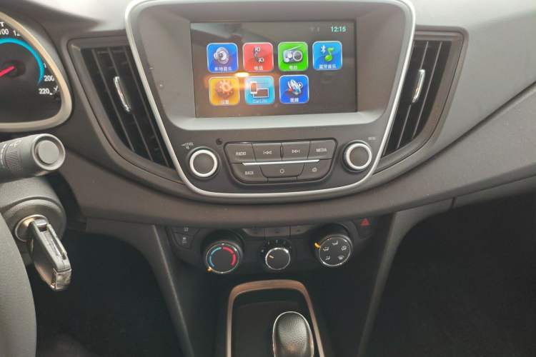 Used Chevrolet Cavalier 2019 320 Automatic Xinyue Edition Audio And AC Panel