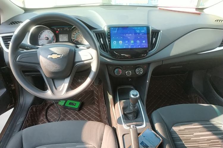 Used Chevrolet Cavalier 2019 320 Manual Enjoyment Edition Center Console