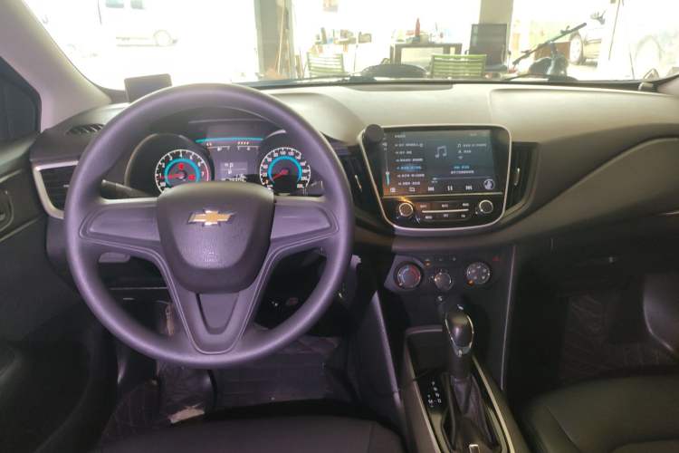 Used Chevrolet Cavalier 2019 320 Automatic Enjoyment with Sunroof Center Console
