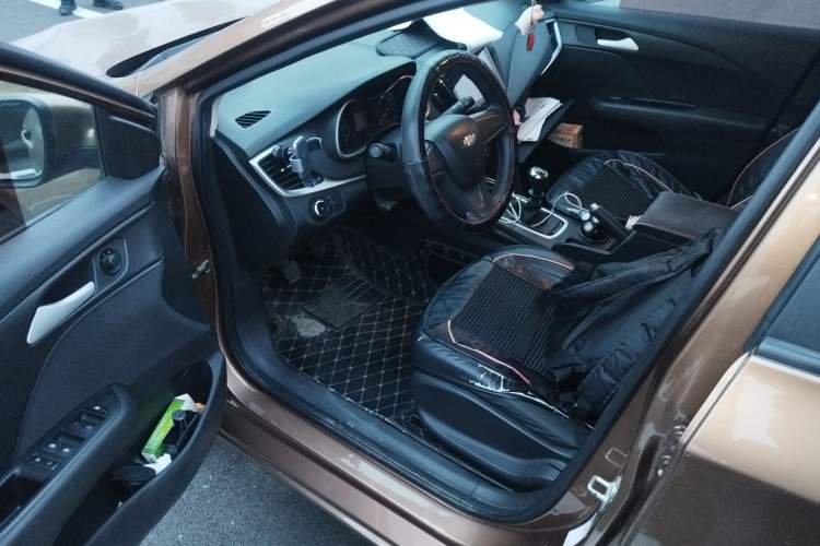 Used Chevrolet Cavalier 2019 320 Manual Enjoyment Edition Driver Seat