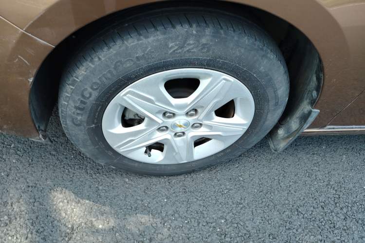 Used Chevrolet Cavalier 2019 320 Automatic Enjoyment with Sunroof Exterior 7