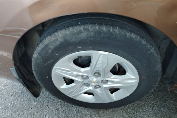 Used Chevrolet Cavalier 2019 320 Automatic Enjoyment with Sunroof Exterior 8