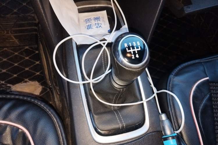 Used Chevrolet Cavalier 2019 320 Manual Enjoyment Edition Gear Lever