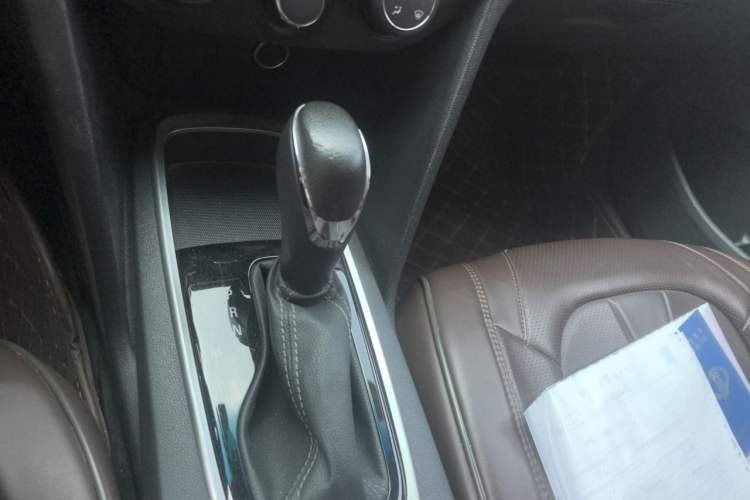 Used Chevrolet Cavalier 2019 320 Automatic Enjoyment with Sunroof Gear Lever
