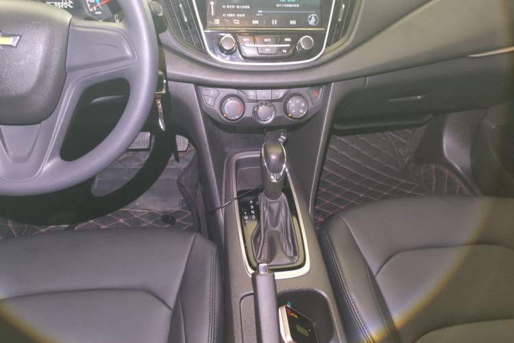 Used Chevrolet Cavalier 2019 320 Automatic Enjoyment with Sunroof Gear Lever