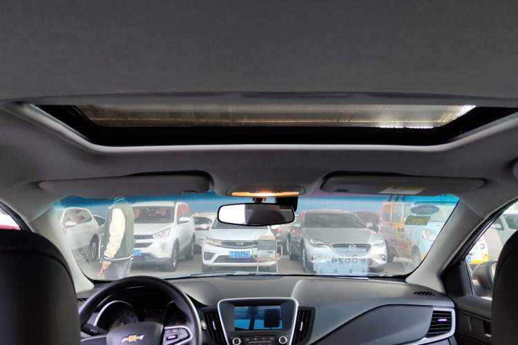 Used Chevrolet Cavalier 2019 320 Automatic Xinyue Edition Headliner