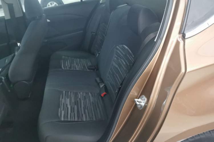Used Chevrolet Cavalier 2019 320 Automatic Enjoyment with Sunroof Interior 4
