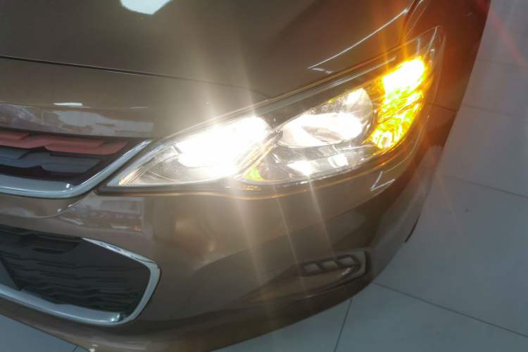 Used Chevrolet Cavalier 2019 320 Automatic Enjoyment with Sunroof Left Front Headlight