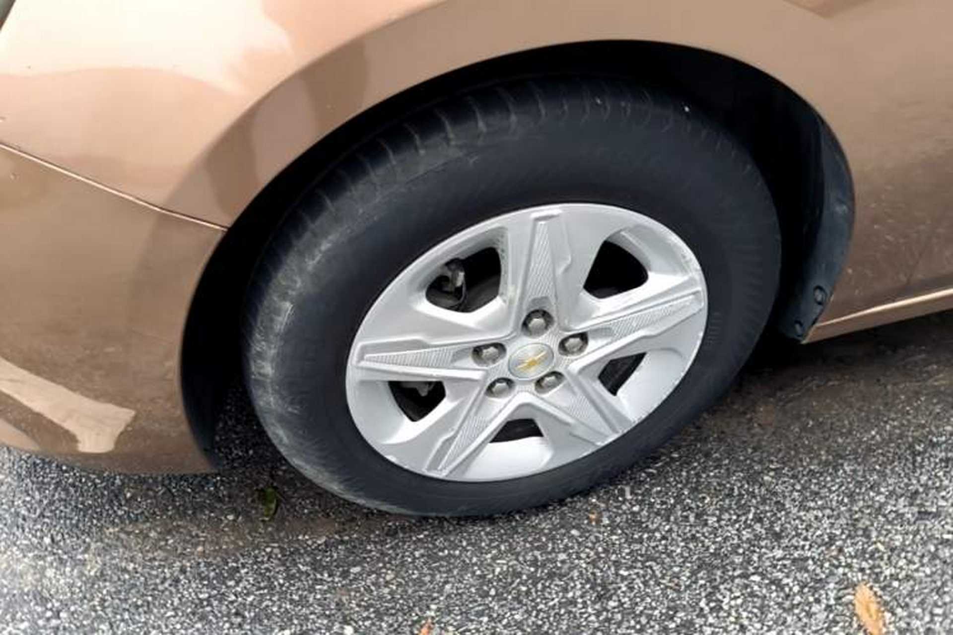 Used Chevrolet Cavalier 2019 320 Automatic Enjoyment with Sunroof Left Front Wheel Hub