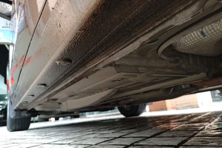 Used Chevrolet Cavalier 2019 320 Automatic Enjoyment with Sunroof Left Side Sill