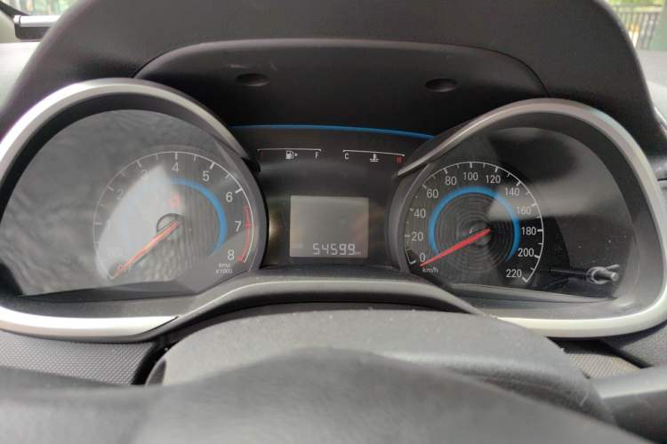 Used Chevrolet Cavalier 2019 320 Automatic Enjoyment with Sunroof Odometer Close Up