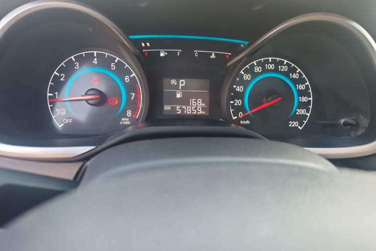 Used Chevrolet Cavalier 2019 320 Automatic Enjoyment with Sunroof Odometer Close Up