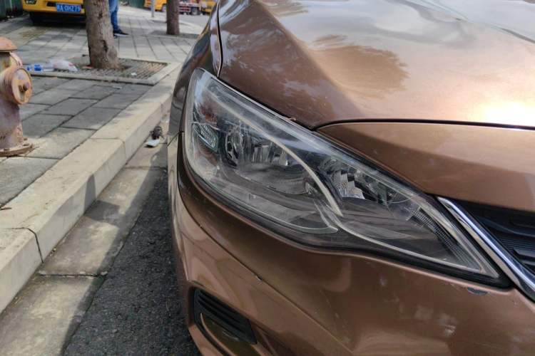 Used Chevrolet Cavalier 2019 320 Automatic Enjoyment with Sunroof Right Front Headlight