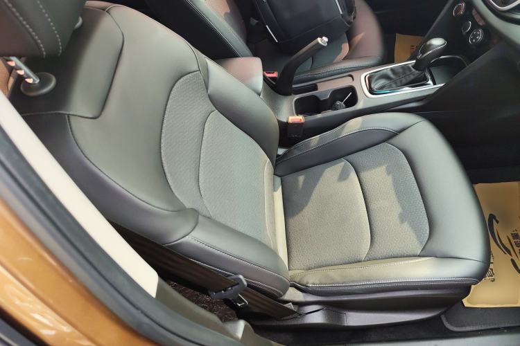 Used Chevrolet Cavalier 2019 320 Automatic Xinyue Edition Right Front Seat