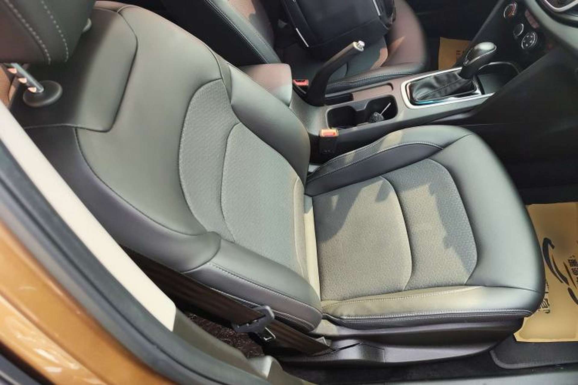 Used Chevrolet Cavalier 2019 320 Automatic Xinyue Edition Right Front Seat