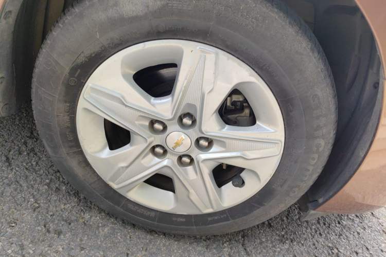 Used Chevrolet Cavalier 2019 320 Automatic Enjoyment with Sunroof Right Front Wheel Hub
