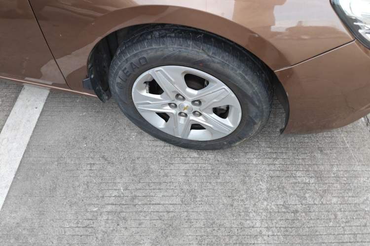 Used Chevrolet Cavalier 2019 320 Automatic Enjoyment with Sunroof Right Front Wheel Hub