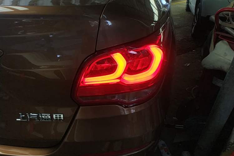 Used Chevrolet Cavalier 2019 320 Automatic Enjoyment with Sunroof Right Rear Taillight