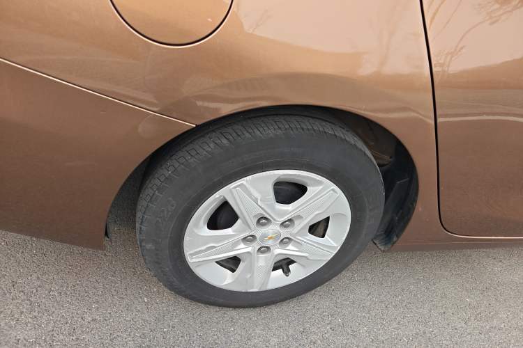 Used Chevrolet Cavalier 2019 320 Automatic Enjoyment with Sunroof Right Rear Wheel Hub