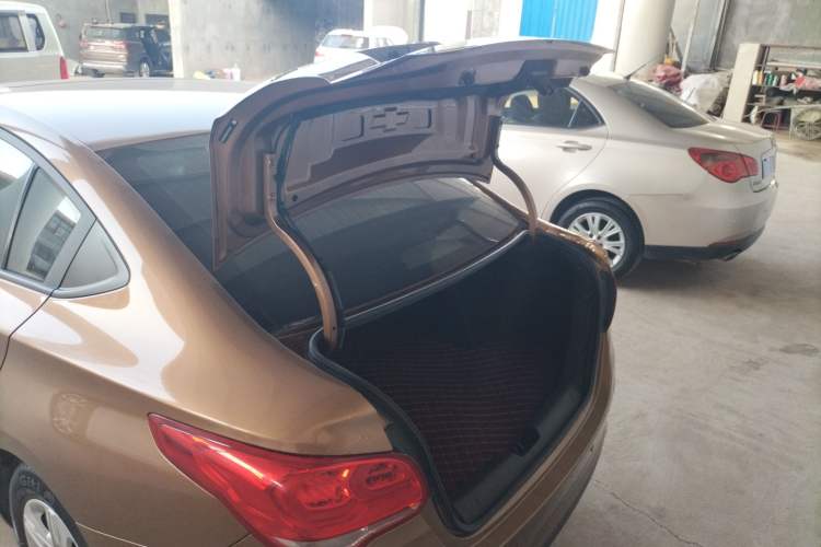 Used Chevrolet Cavalier 2019 320 Automatic Enjoyment with Sunroof Trunk