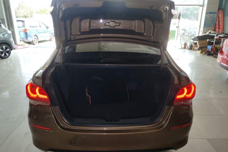 Used Chevrolet Cavalier 2019 320 Automatic Enjoyment with Sunroof Trunk