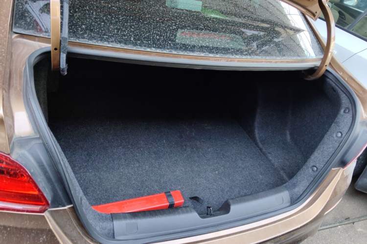 Used Chevrolet Cavalier 2019 320 Automatic Xinyue Edition Trunk