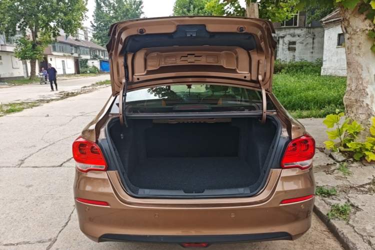 Used Chevrolet Cavalier 2019 320 Automatic Enjoyment with Sunroof Trunk