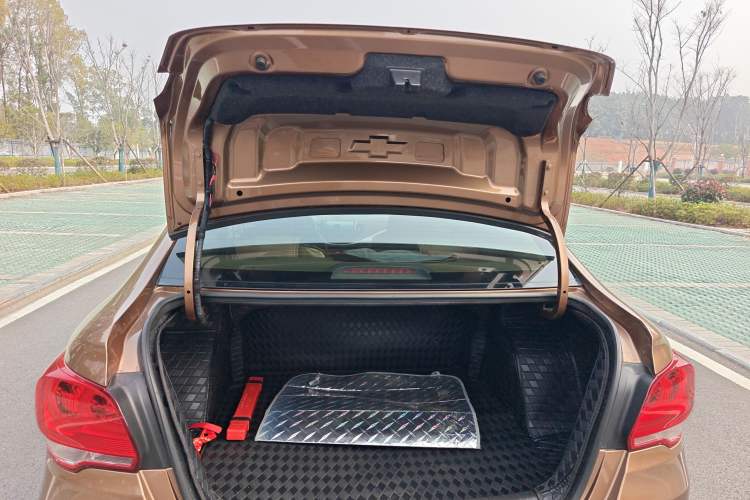 Used Chevrolet Cavalier 2019 320 Automatic Enjoyment with Sunroof Trunk
