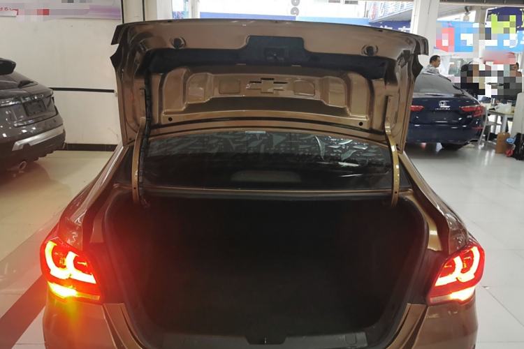 Used Chevrolet Cavalier 2019 320 Automatic Enjoyment with Sunroof Trunk