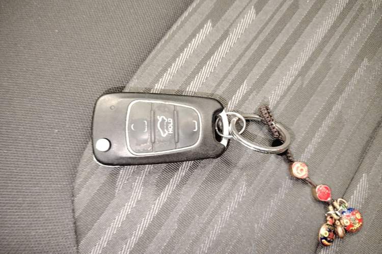 Used Chevrolet Cavalier 2019 320 Automatic Enjoyment with Sunroof Vehicle Key