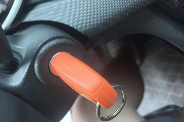 Used Chevrolet Cavalier 2019 320 Automatic Enjoyment with Sunroof Vehicle Key