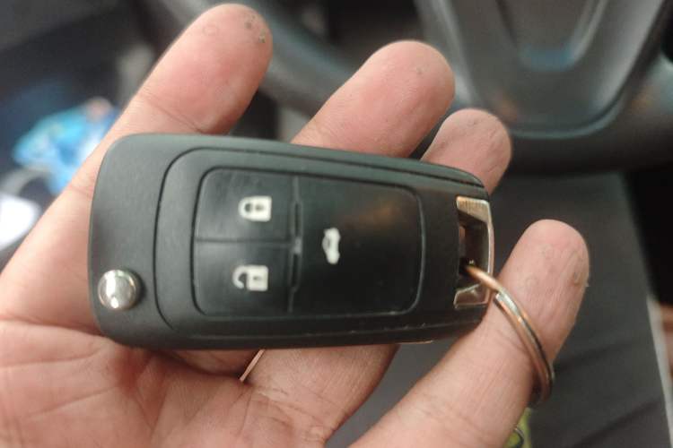 Used Chevrolet Cavalier 2019 320 Automatic Enjoyment with Sunroof Vehicle Key