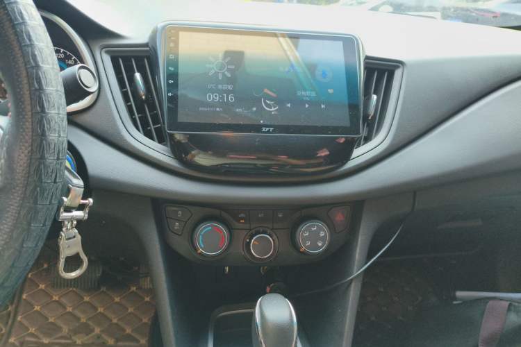 Used Chevrolet Cavalier 2019 320 Automatic Xinyue Edition Audio And AC Panel