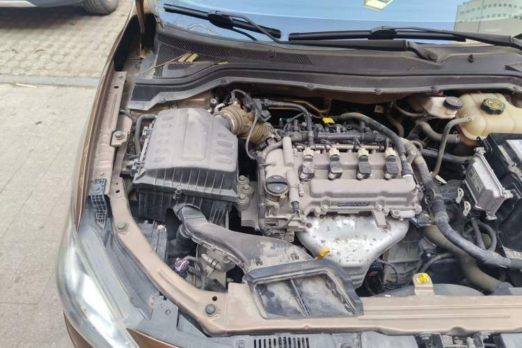 Used Chevrolet Cavalier 2019 320 Automatic Xinyue Edition Engine Bay Right