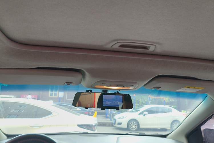 Used Chevrolet Cavalier 2019 320 Automatic Xinyue Edition Headliner