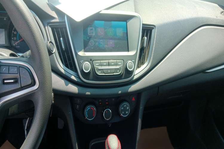 Used Chevrolet Cavalier 2019 320 Automatic Xinyue Edition Audio And AC Panel